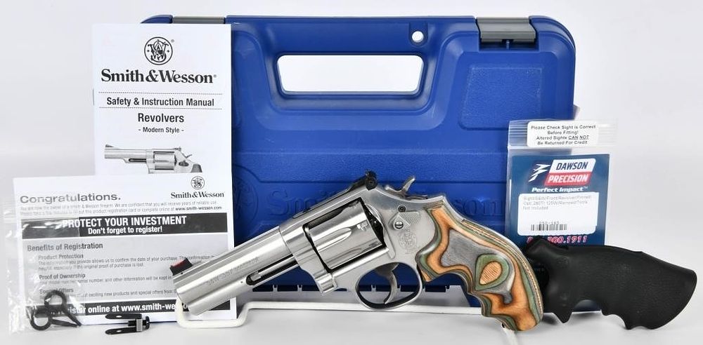 Lot 561: Smith & Wesson 686-6 Plus Stainless Revolver .357