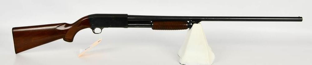Lot 672: Ithaca Model 37 Pump Shotgun 12 Gauge
