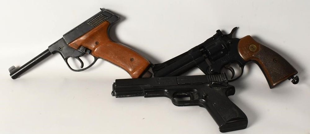 Lot 1076: 2 Crosman BB Gun Pistols & 1 Unmarked BB Gun