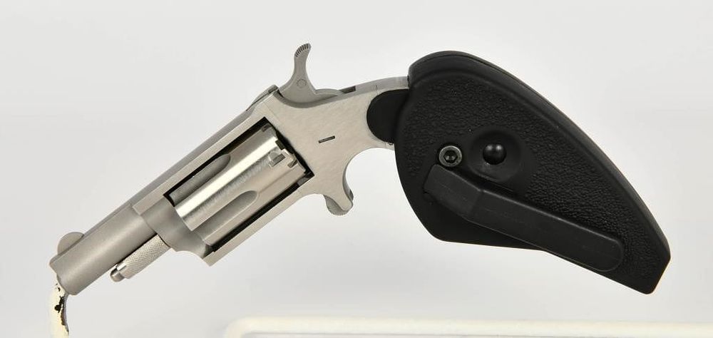 Lot 1230: NAA Mini Revolver .22 Magnum 1.6" Barrel