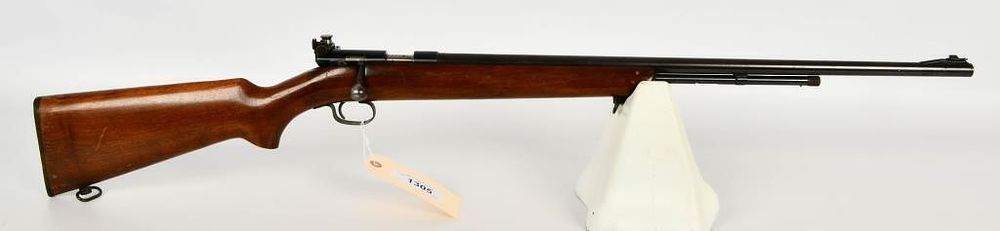 Lot 1305: Winchester Model 72 Bolt Action Rifle .22 LR