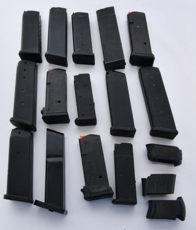 Lot 1352: 14 Unknown Polymer Magazines