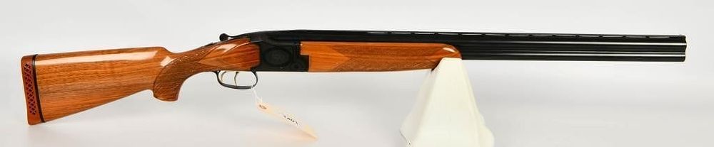 Lot 1401: Laurona Over Under 12 Gauge Spanish Shotgun
