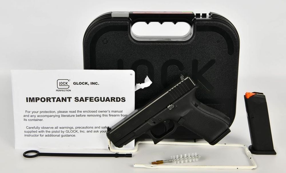 Lot 1404: NEW GLOCK G19 Gen 5 9mm Semi Auto Pistol