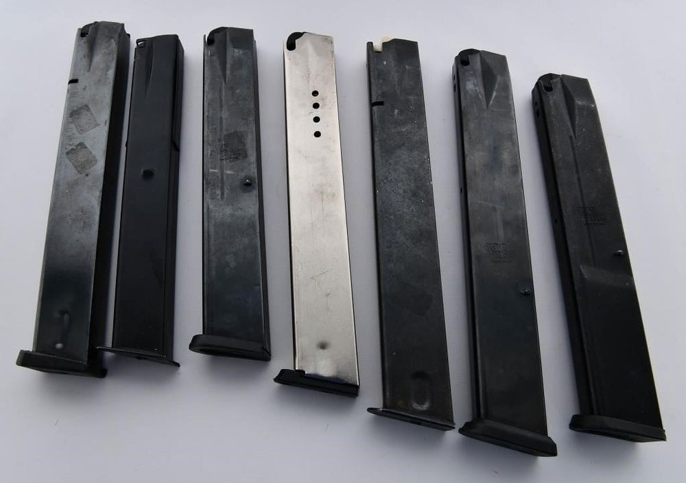 Lot 1445: 7 Various Unknown Stick Magazines