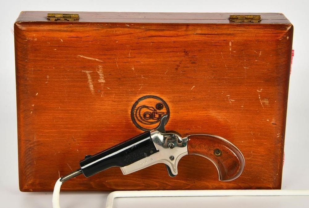 Lot 1512: Colt 4th Model Derringer .22 Short