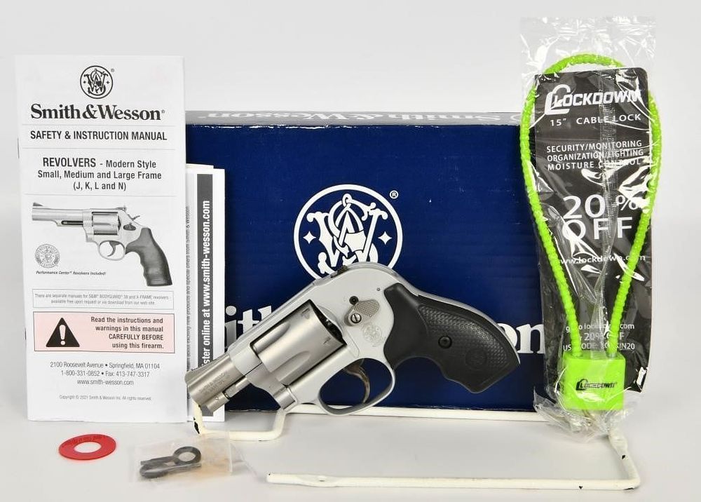 Lot 1524: Smith & Wesson Model 638-3 Airweight .38 +P