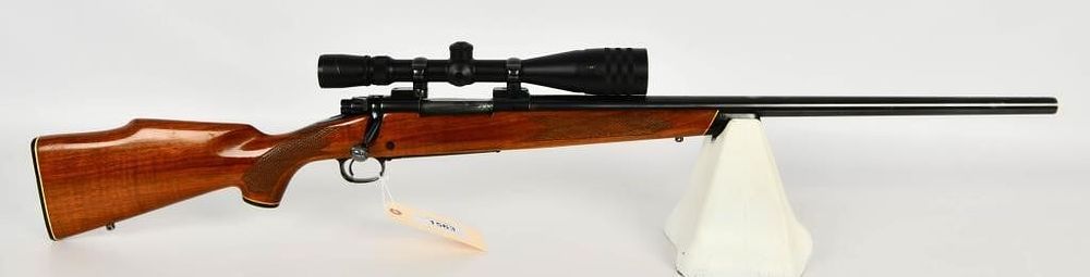 Lot 1563: Winchester Model 70 XTR Heavy Barrel .222 Rem