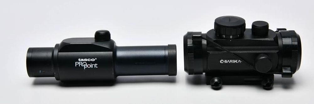 Lot 1610: Barska Red Dot Sight & Tasco Pro Point Sight
