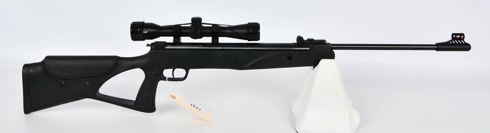 Lot 1617: Diana Two Sixty Scope Combo Air Rifle 5.5mm (.22)