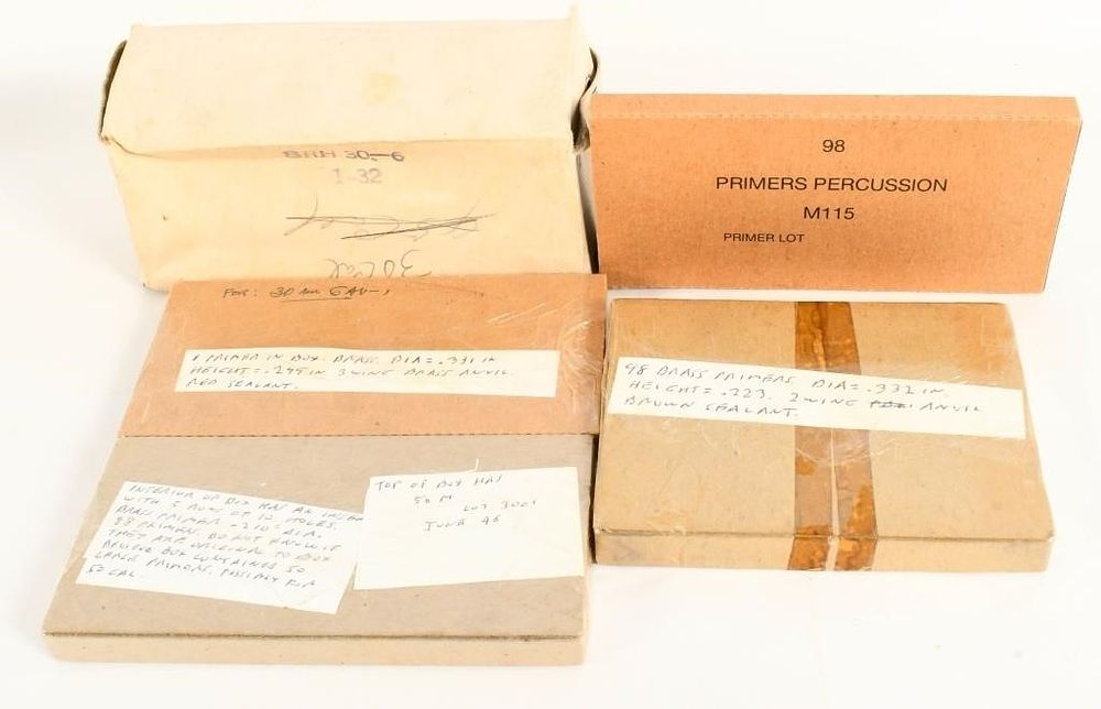 Lot 1624: Lot of Various Collector Primers
