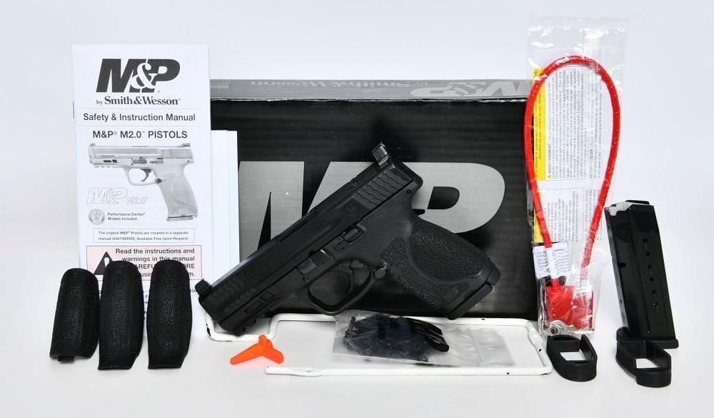 Lot 1650: NEW Smith & Wesson M&P M2.0 Compact Pistol 9mm