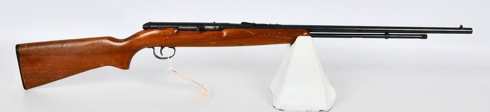 Lot 1683: Remington Model 550-I Semi Auto Rifle .22 LR