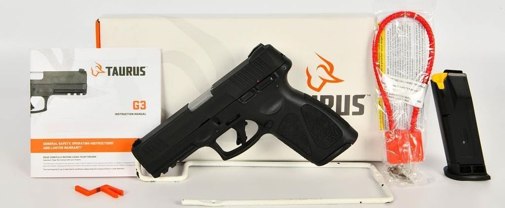 Lot 1698: Taurus G3 Semi Auto Pistol 9MM