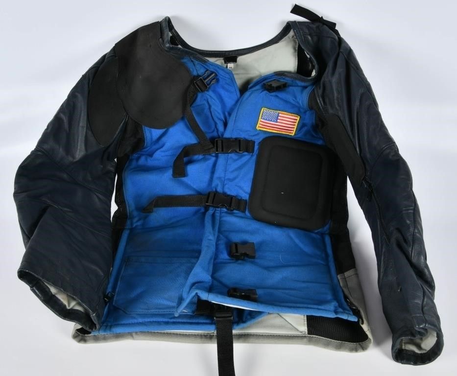 Lot 101: Mens Size 44 Heavy Duty Motorcycle Jacket