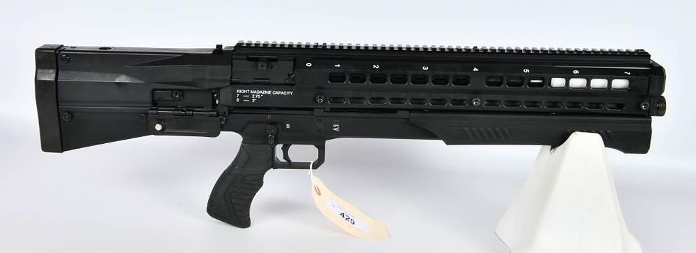 Lot 429: UTAS UTS-15 Pump-Action Shotgun 12 Gauge