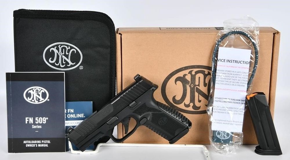 Lot 582: FNH FN 509 Full Size 9mm Luger Semi Auto Pistol