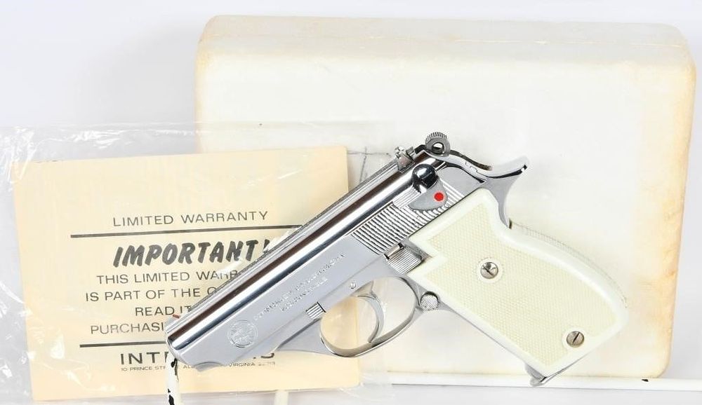 Lot 666: Boxed Astra Constable Pistol in Nickel Finish .22