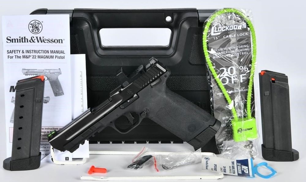 Lot 1167: Smith & Wesson M&P Pistol .22 Magnum PA Optic