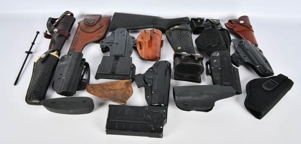 Lot 1343: Large Lot of Various Size Holsters