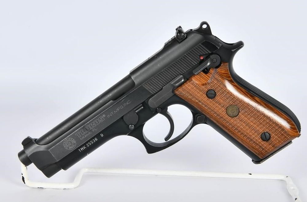Lot 1371: Taurus PT 99 AF 9MM Semi Auto Pistol