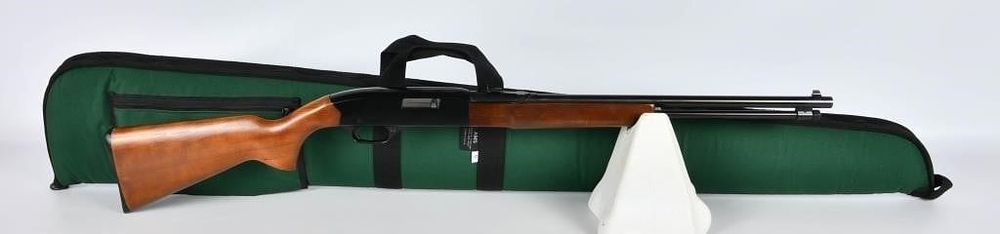 Lot 1374: Winchester Model 190 Semi Auto Rifle .22 LR