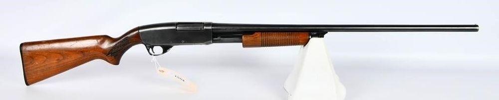 Lot 1554: Savage Stevens Model 77F Pump 20 Gauge Shotgun