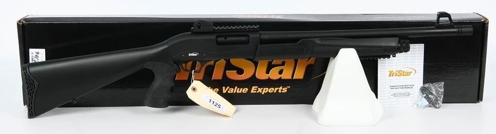 Lot 1653: TriStar Cobra III Force 12 Gauge Pump Shotgun