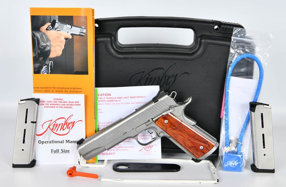 Lot 153: Kimber Custom Shop Gold Combat Stainless .45 ACP