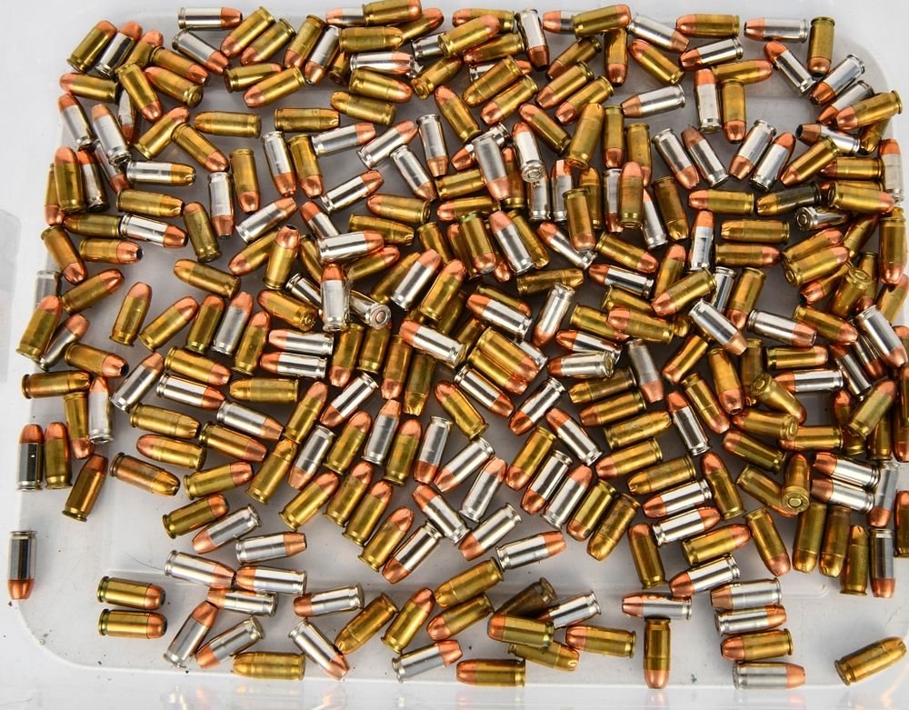 Lot 178: 200 Rounds Of Mixed .40 S&W HP Ammunition