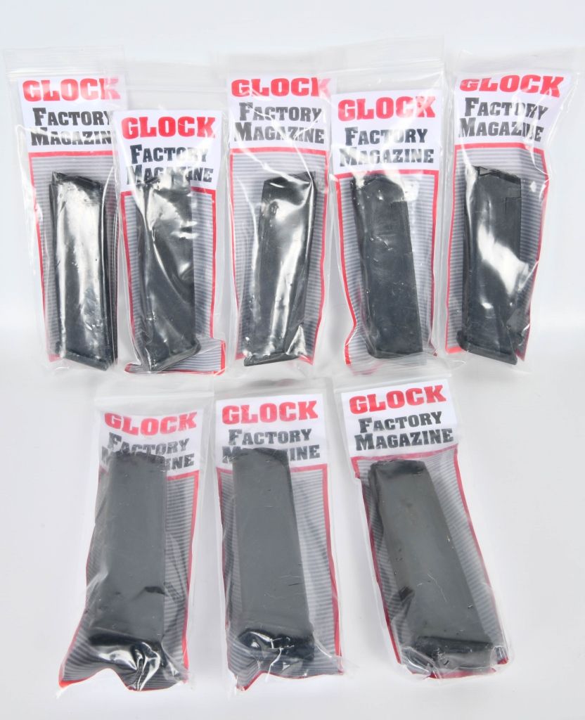 Lot 386: (4) Glock 22SF 40 15 round Ambidextrous Drop Free