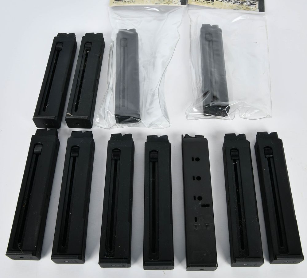 Lot 524: 11 .22 Caliber Uzi 20 Round Magazines