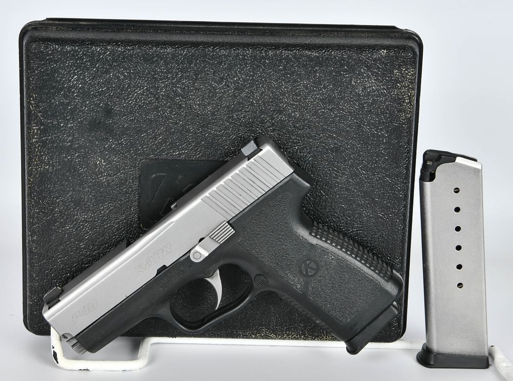 Lot 579: Kahr Arms P40 Semi Auto Carry Pistol .40 S&W