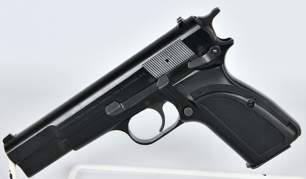 Lot 1140: Belgium Browning Hi-Power Semi Auto Pistol .40 S&W