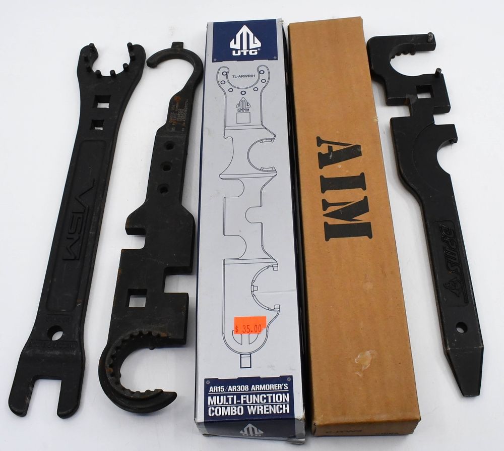 Lot 1266: 5 AR-15 armorers wrenches