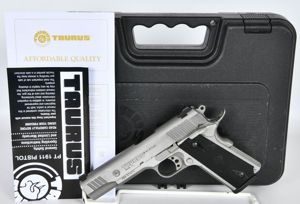 Lot 1272: Taurus Full Size PT-1911 .45 ACP Semi Auto Pistol