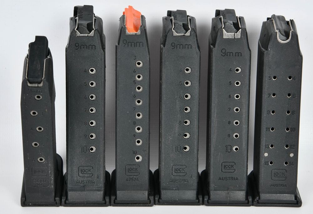 Lot 1295: (6) Glock Factory 9mm Magazines various floor