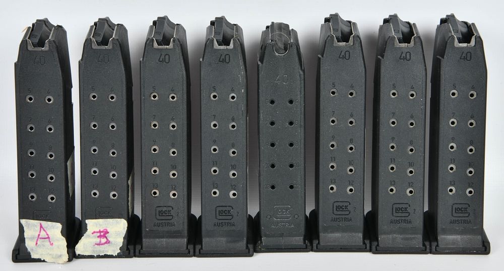 Lot 1385: (8) Glock 23 .40 13 round 4th Gen DUA cut GLock