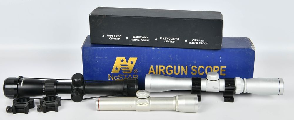 Lot 1394: Simmons, NcStar & Hammers Handgun Scope