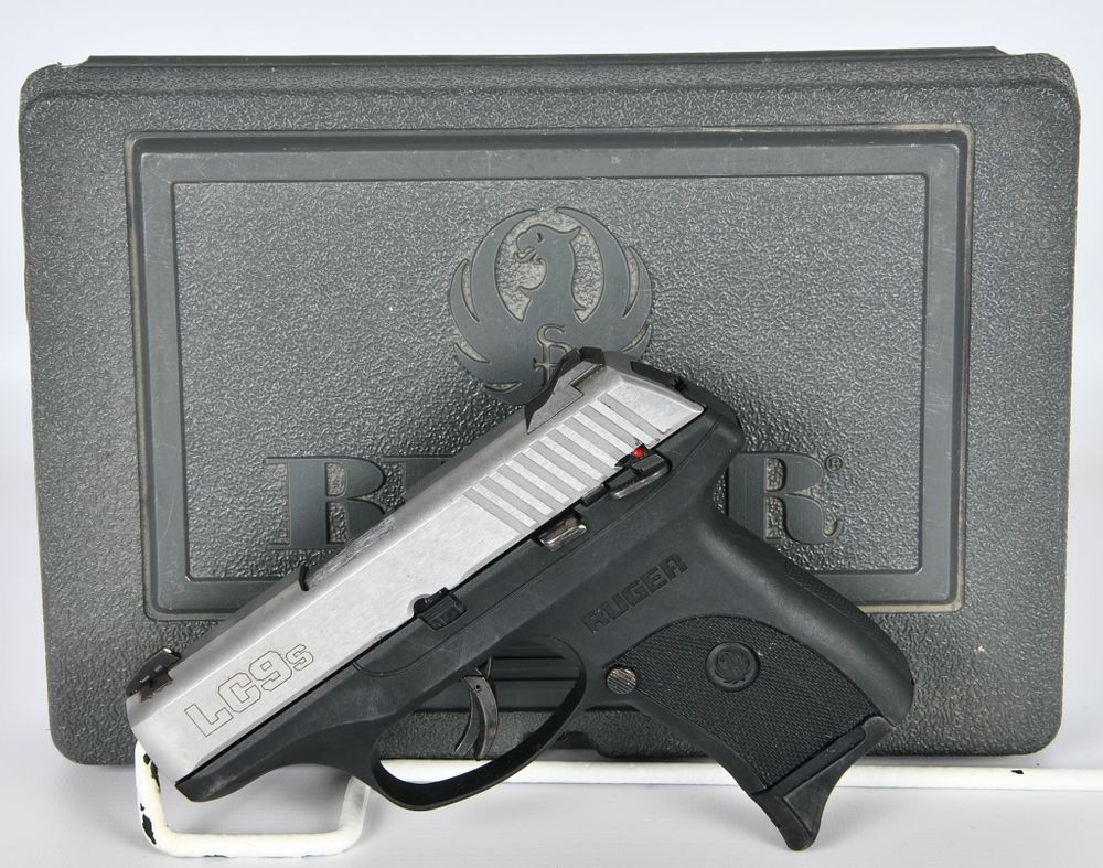 Lot 1572: Ruger LC9s Semi Auto Pistol 9MM