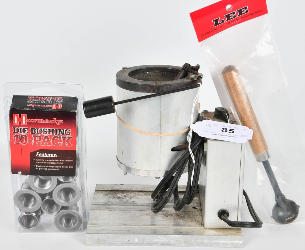 Lot 85: Lee Precision Lead Melting Pot W/ Acc