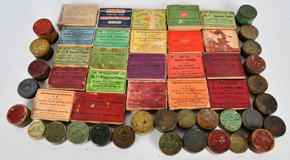 Lot 121: 22 misc vtg or Antique Primers various sizes & can