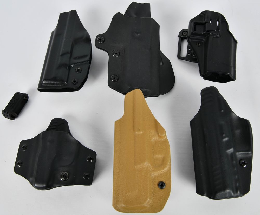 Lot 206: 6 Various Size Polymer Holsters