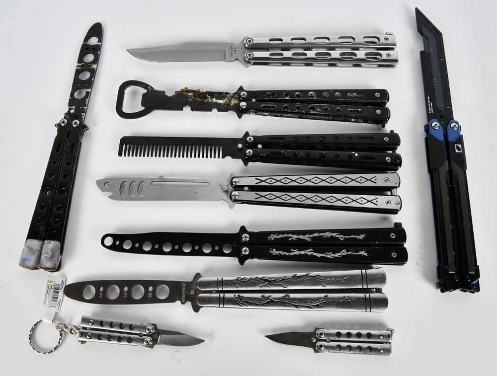 Lot 208: Lot of various Folding pocket knives as listed
