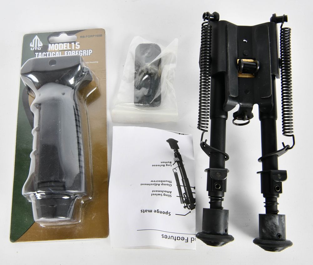 Lot 260: Tactical Bipod & UTG Model 15 Tactical Foregrip