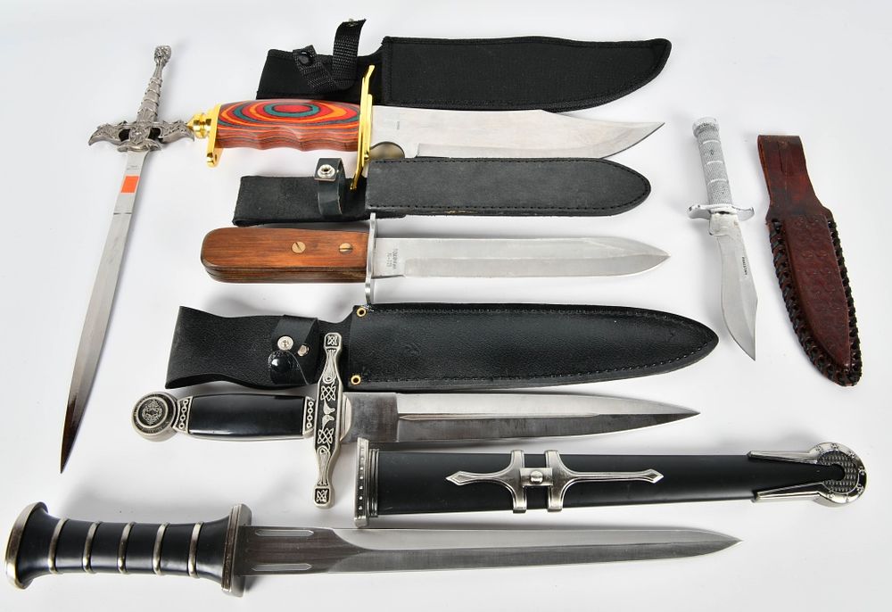 Lot 407: Lot of 6 Large Fixed Blade Fantasy Knives
