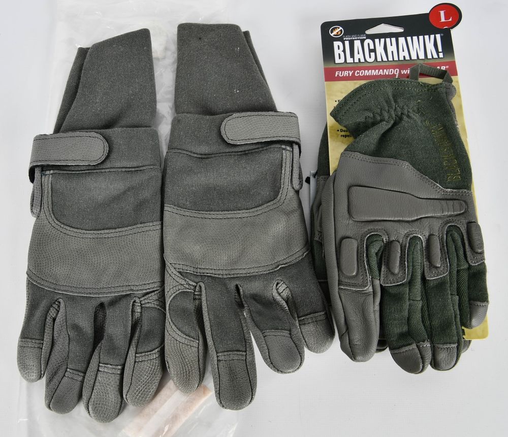 Lot 550: 2 Pairs Of New Tactical Gloves
