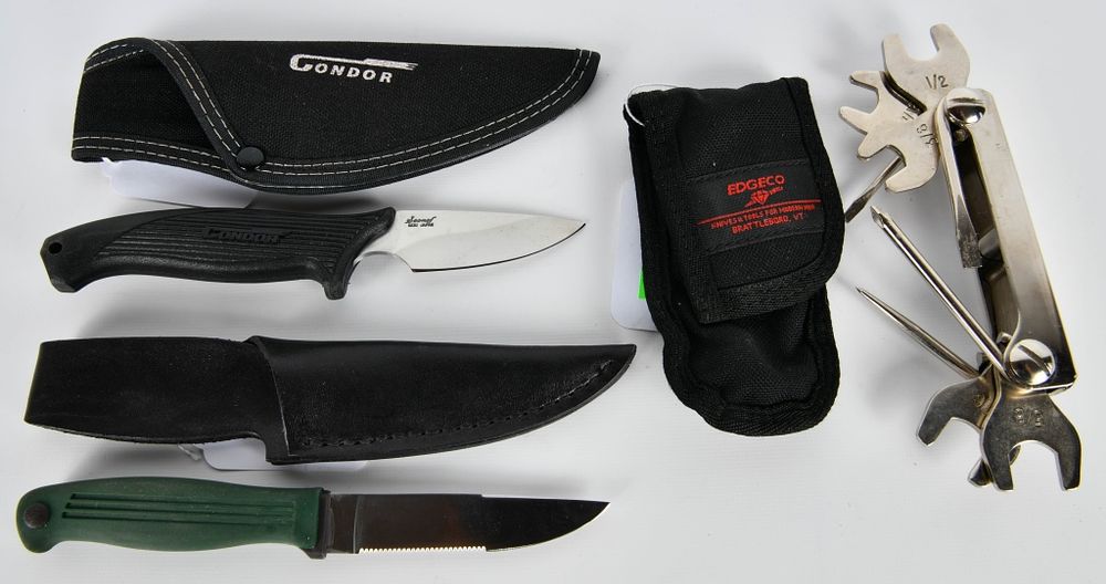 Lot 568: (3) Various Knives and Sheath see listed