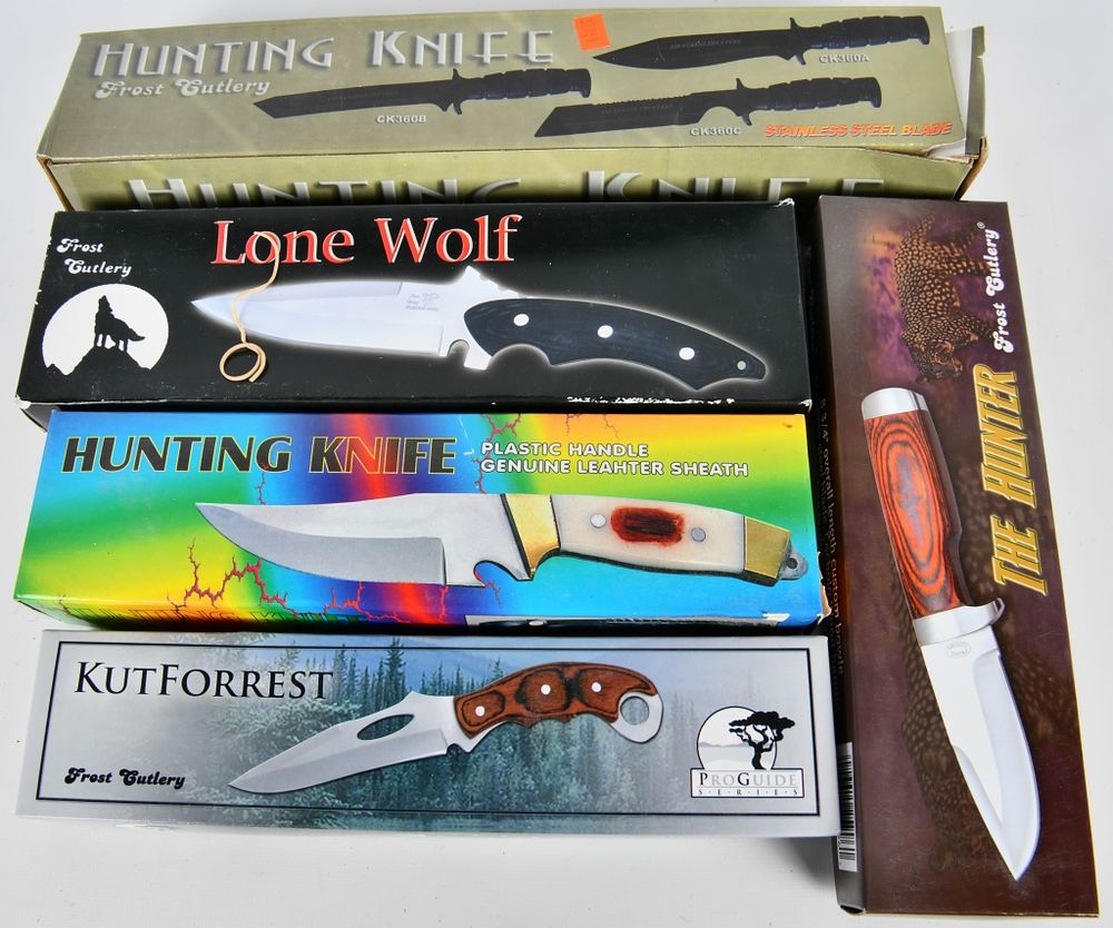 Lot 599: 5 New in the Box Fixed Blade Knives