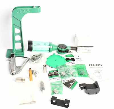 Reloading lot of Misc RCBS accessories. RCBS Hand priming tool & RCBS Uniflow Powder Measure and